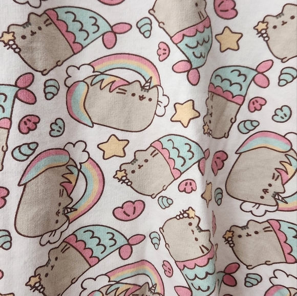 Pusheen Mermaid Unicorn and Rainbows Cat Sweatshirt Pullover Juniors X Large - Picture 4 of 5